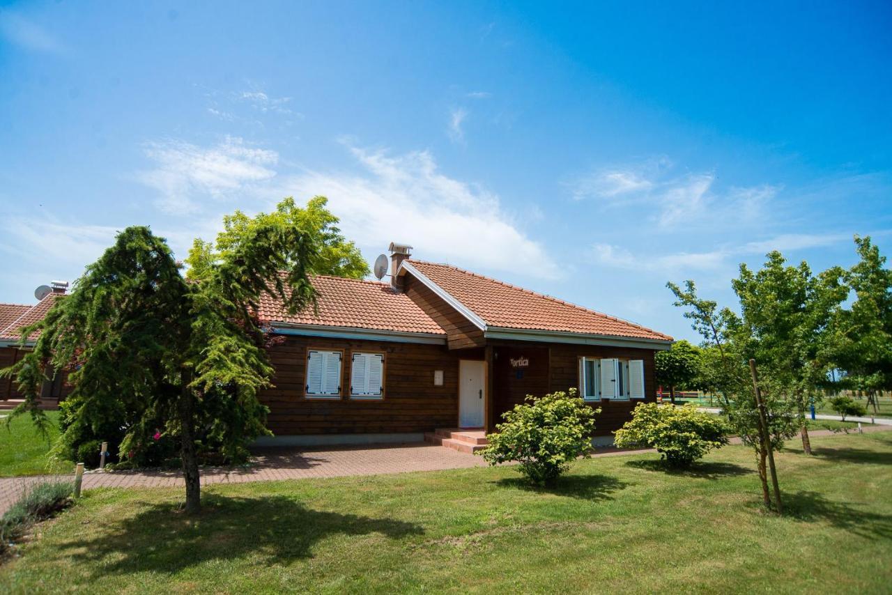 Krasograd Villa Pisarovina Exterior foto